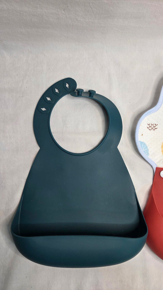 Bib 2 Pack Dilicone Bib & Detachable Bib